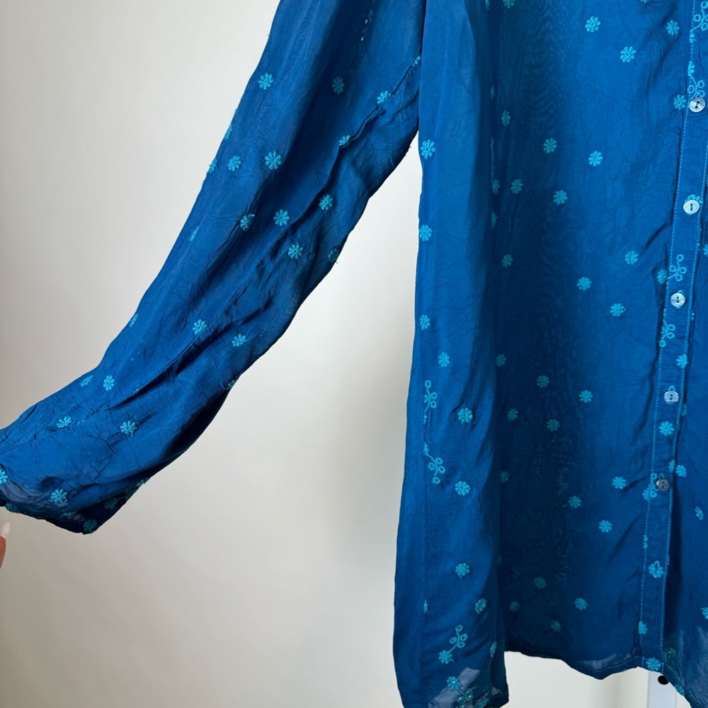 Johnny Was lace shoulder embroidered Blouse - Picture 3 of 9